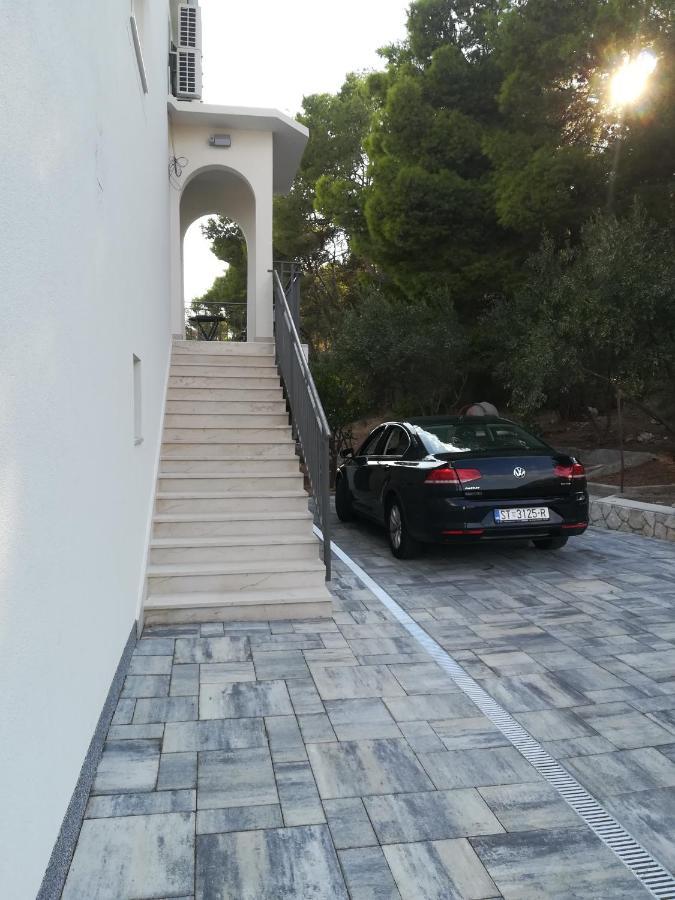 Ferienwohnung Domenico - 50 M From The Sea Donji Seget Exterior foto