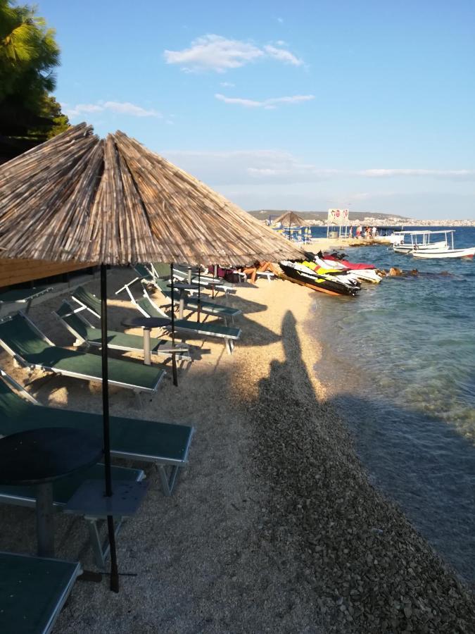 Ferienwohnung Domenico - 50 M From The Sea Donji Seget Exterior foto