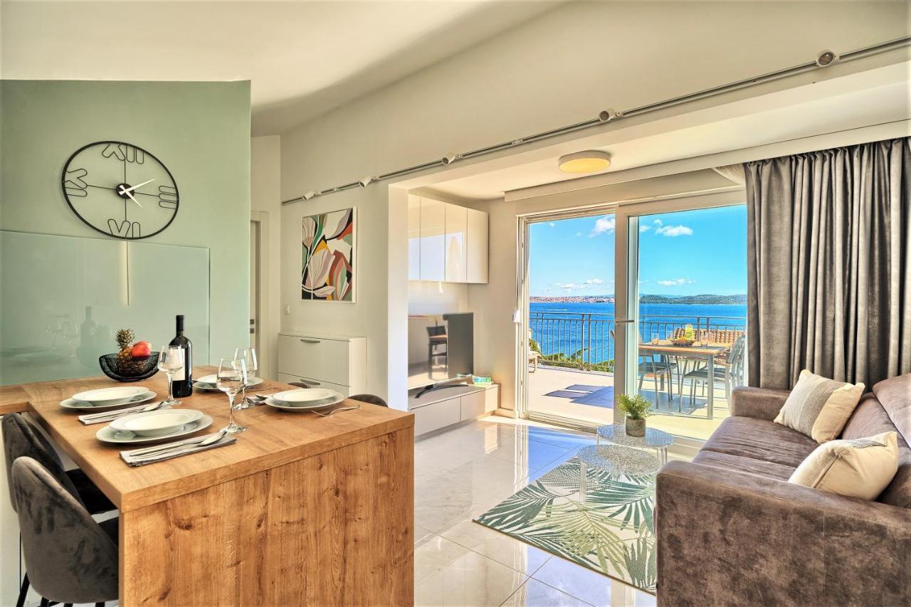 Ferienwohnung Domenico - 50 M From The Sea Donji Seget Exterior foto
